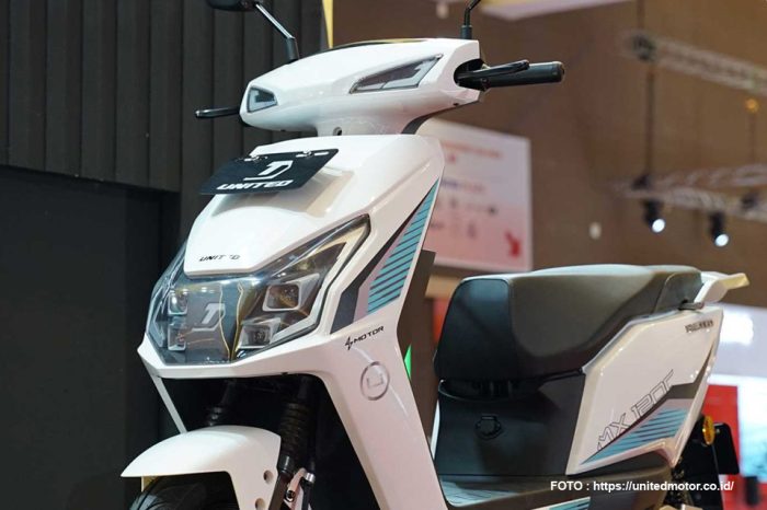 Motor Listrik United MX 1200 Terbaru, Facelift Baterai Lithium