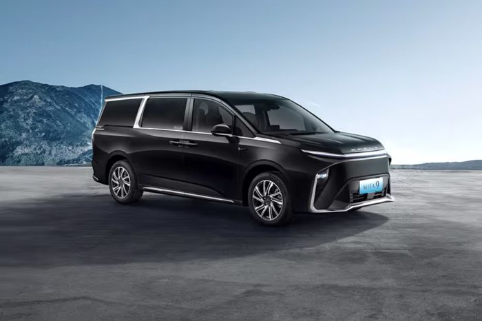 Mobil Listrik Premium Ini Bisa Ngecas Kilat, Cocok Buat Mudik