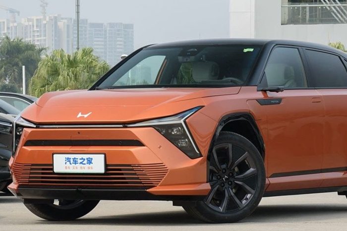 Honda S7, Masuk Kabin, Serasa di Film Sci-Fi