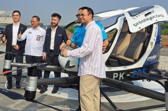 Deg-degan tapi Gaya: Raffi Ahmad Jadi Penumpang Perdana Taksi Terbang di Indonesia