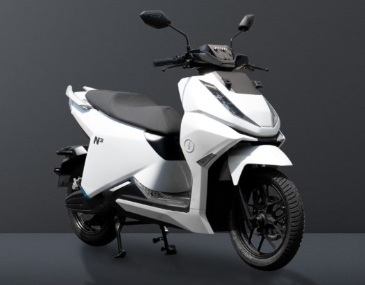 Motor Listrik Indonesia Ngamuk di Eropa! Alva N3 Tampil di EICMA Milan, Netizen: “Bang, Jangan Kagetin Mereka!”