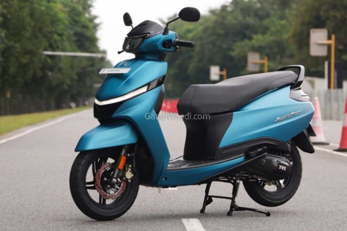 Belum Rilis, TVS Jupiter EV Sudah Jadi Bahan Gosip, Bensin Cuma Bisa Melihat dari Jauh